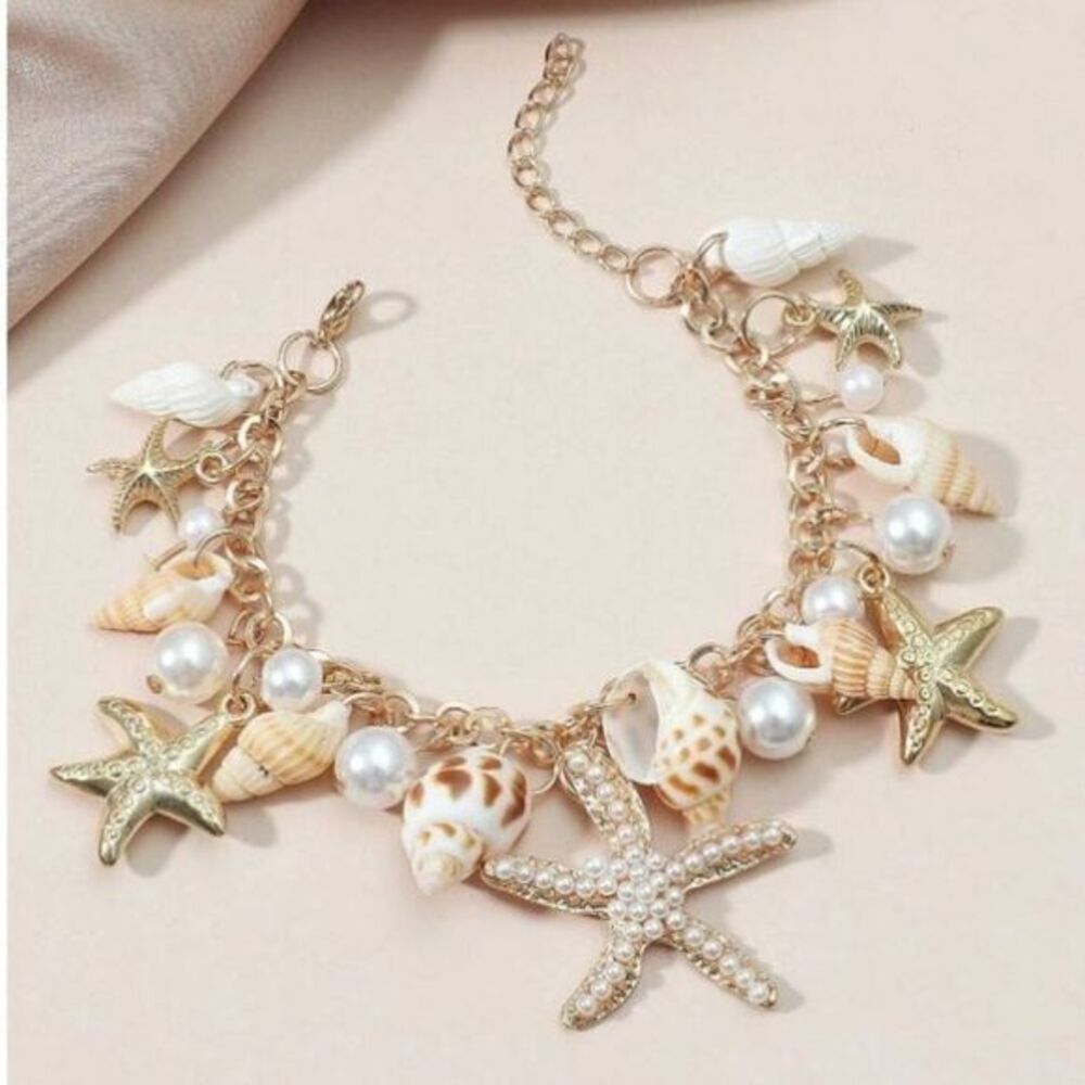 Summer Nautical Ocean Inspired Gold Tone Charm Bracelet w/ Starfish & Pearls